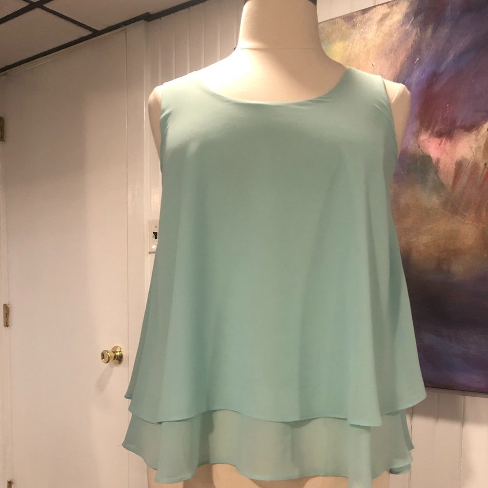 Aryeh Layered Tank Aqua Large